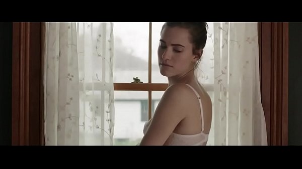 Allison Williams Sexy in White Underwear – Girls